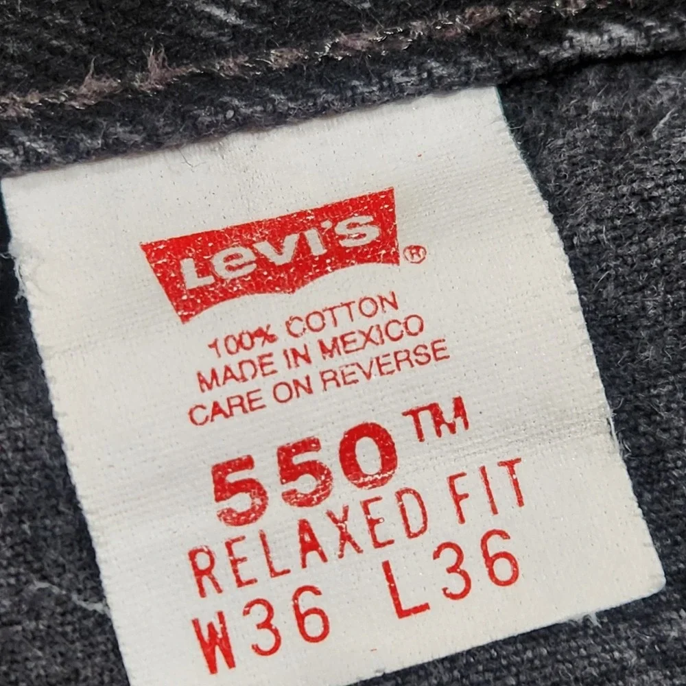 Levis size tag